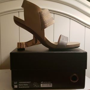 United Nude 37 Eamz Raiko